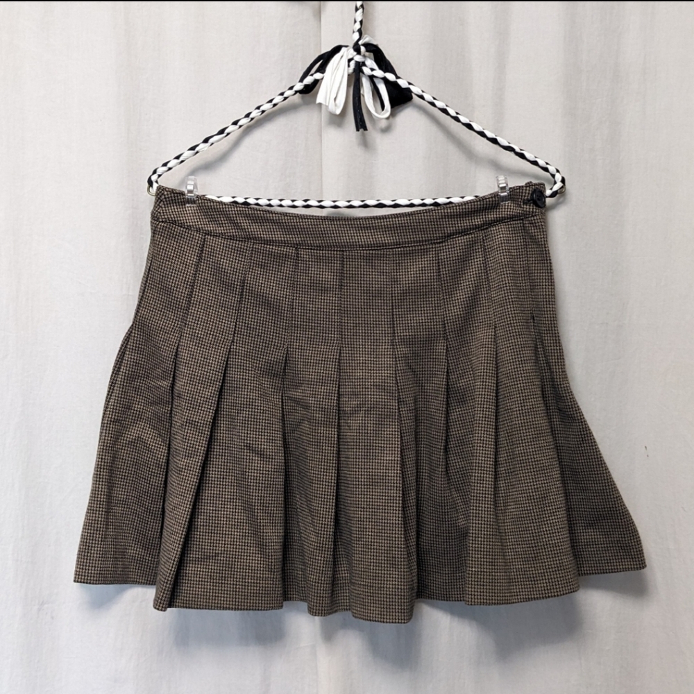 Forever 21 Brown Houndstooth Pleated Mini Skirt